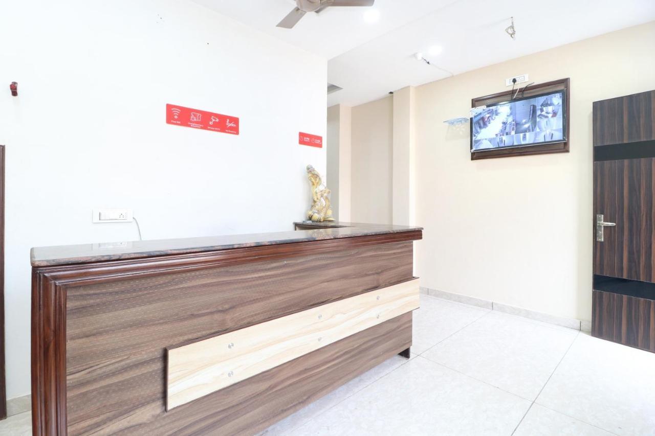 Vaccinated Staff- Oyo 15127 Pryag Guest House Jalandhar Exterior photo